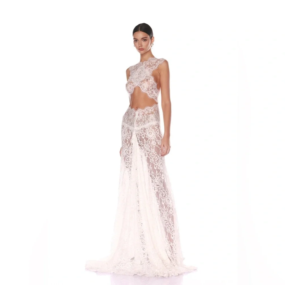 NWOT BRONX AND BANCO Naia Lace Gown in White Wedding Evening Gown